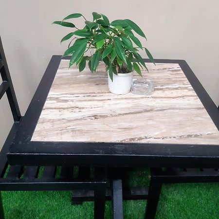 Casa Erelle -1 Bedroom Guest House W/ Modern Kubo أنتيبولو المظهر الخارجي الصورة
